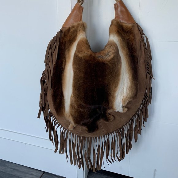 BEAUTIFUL Alexander McQueen Purse!